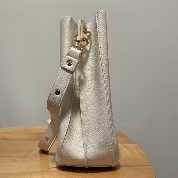Lulus white and gold purse - Picture 4 of 4